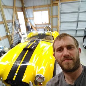 Meet your Posher, Derick